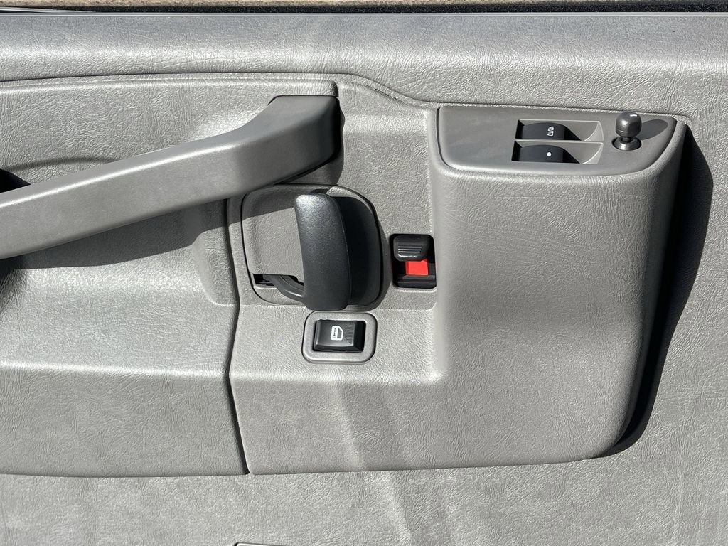 New 2025 GMC Savana 2500 Extended w/ Driver Convenience Package image 24