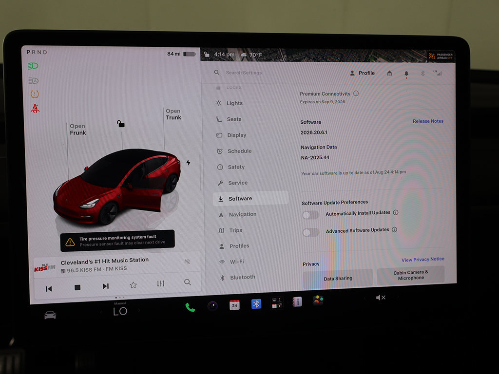 Used 2022 Tesla Model 3 Long Range AWD/4WD image 42