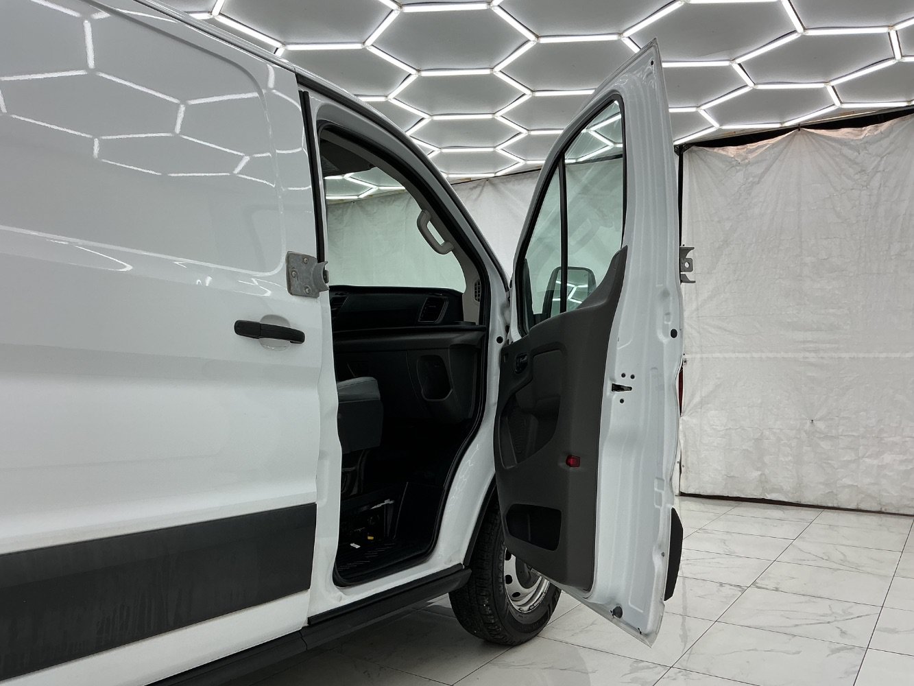 Used 2021 Ford Transit 250 Low Roof RWD image 17