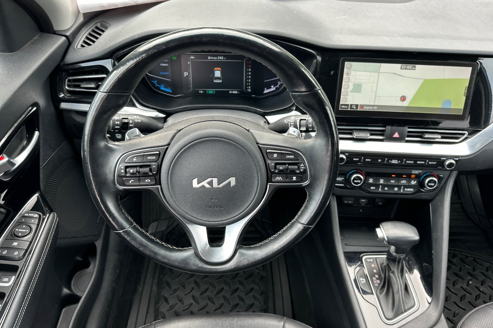 Certified 2022 Kia Niro EX Premium FWD image 16