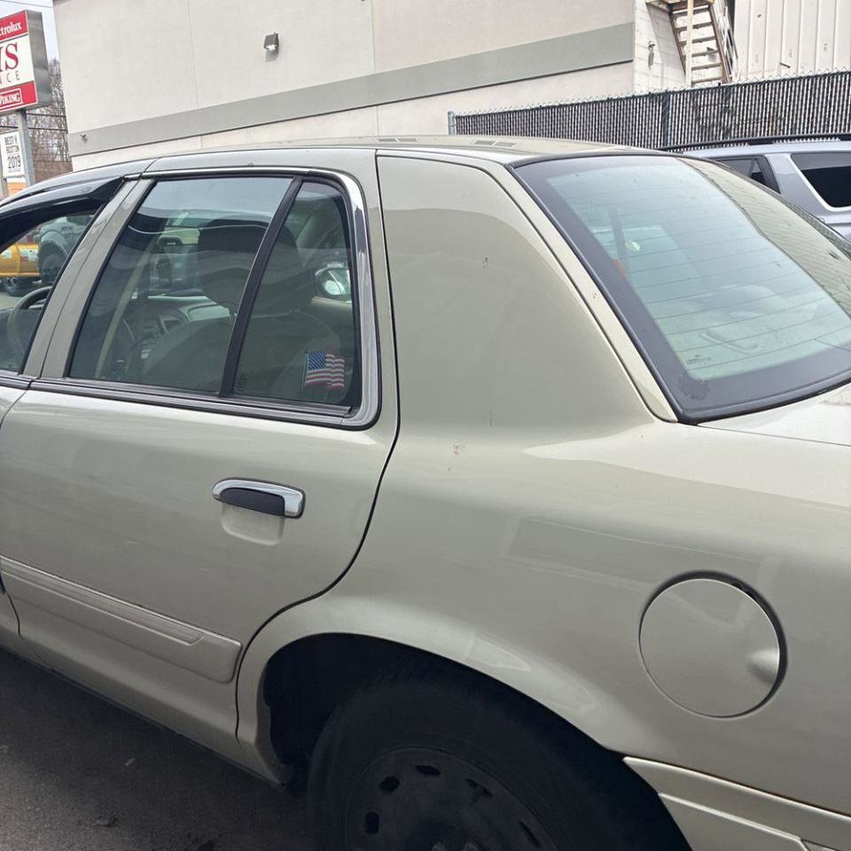 Used 2005 Mercury Grand Marquis GS RWD image 7