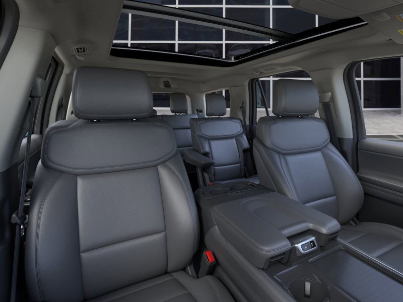 New 2026 Ford Expedition Active image 10