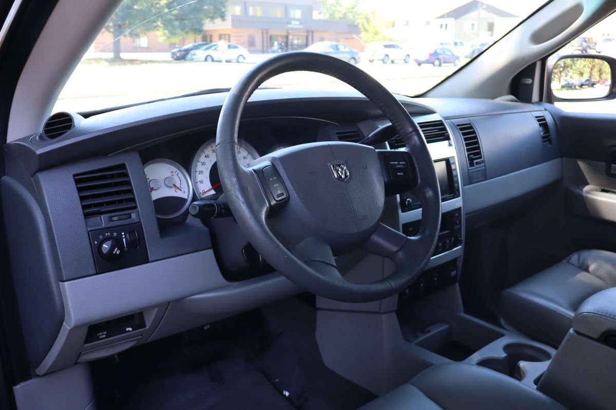 Used 2008 Dodge Durango Limited w/ Technology Group III AWD/4WD image 15