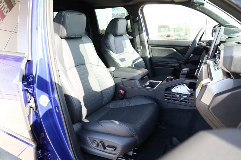 New 2025 Toyota Tacoma TRD Off-Road image 25