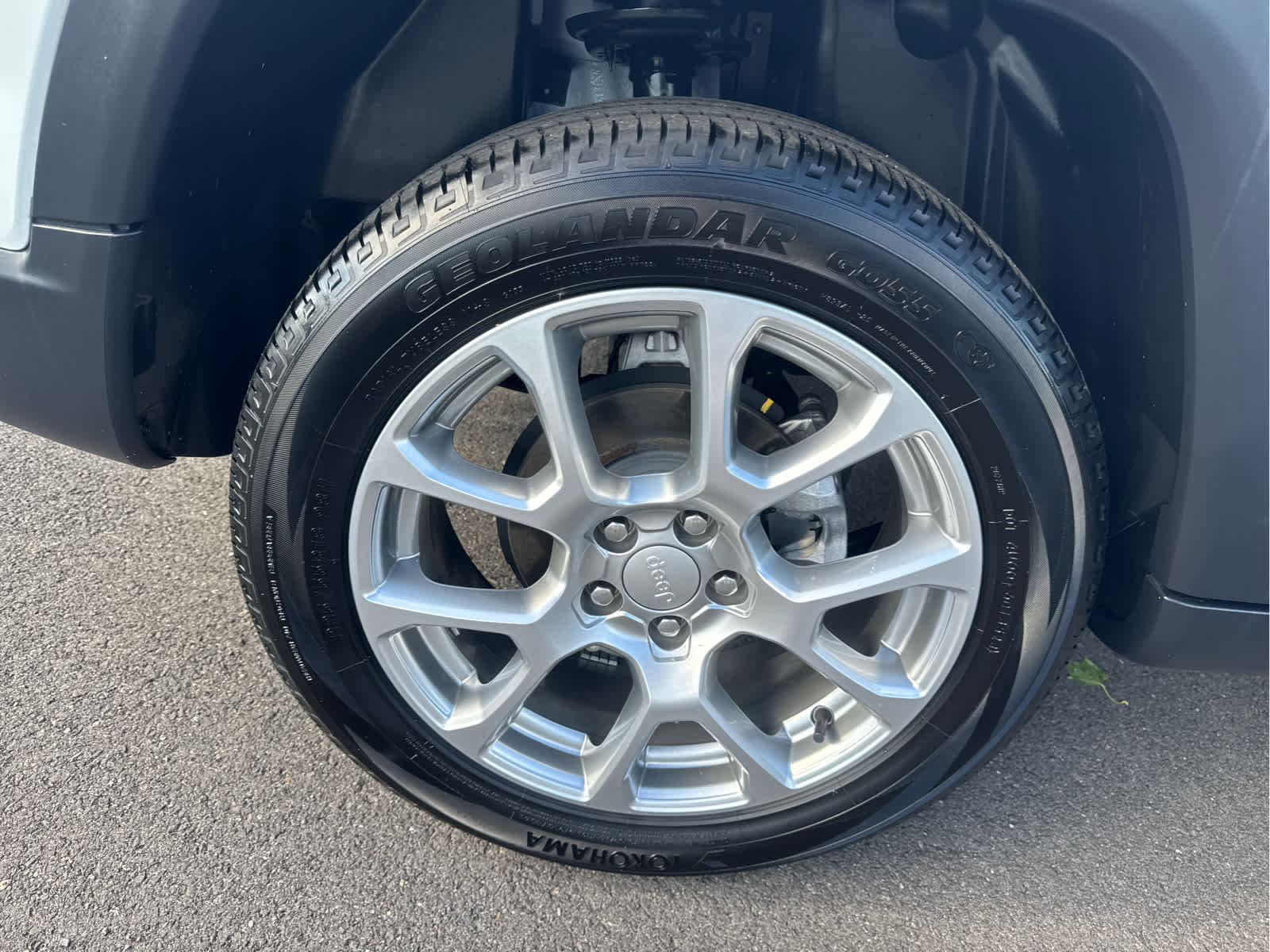 Certified 2024 Jeep Compass Latitude image 11