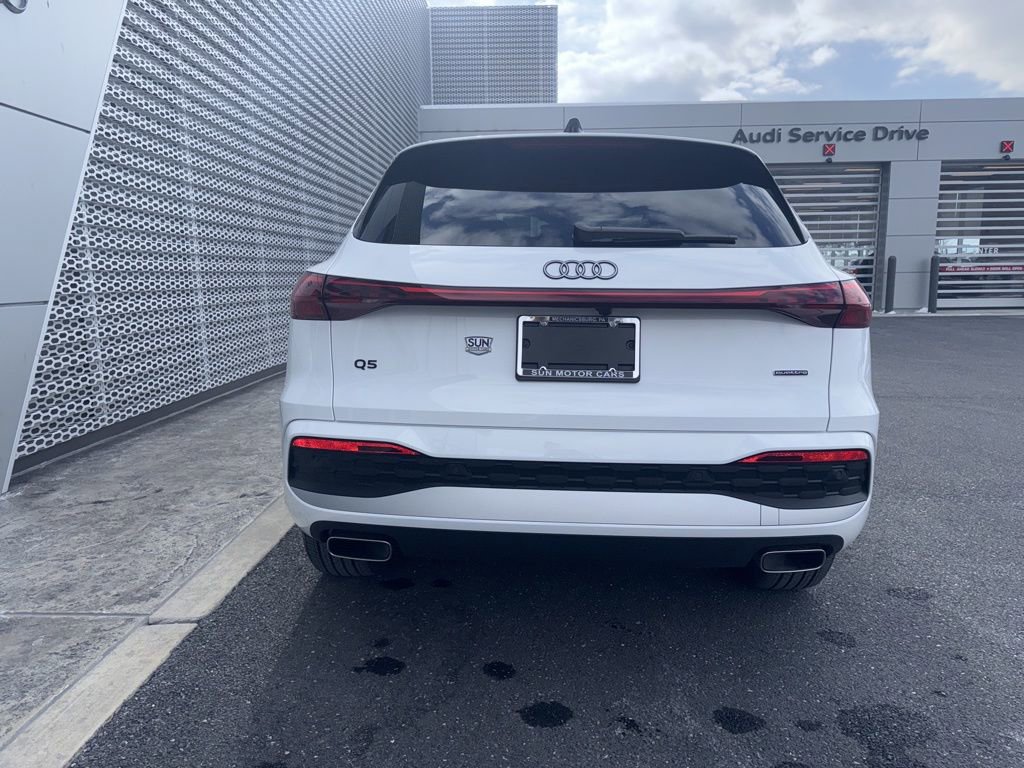 Used 2025 Audi Q5 Premium w/ Convenience Package image 13