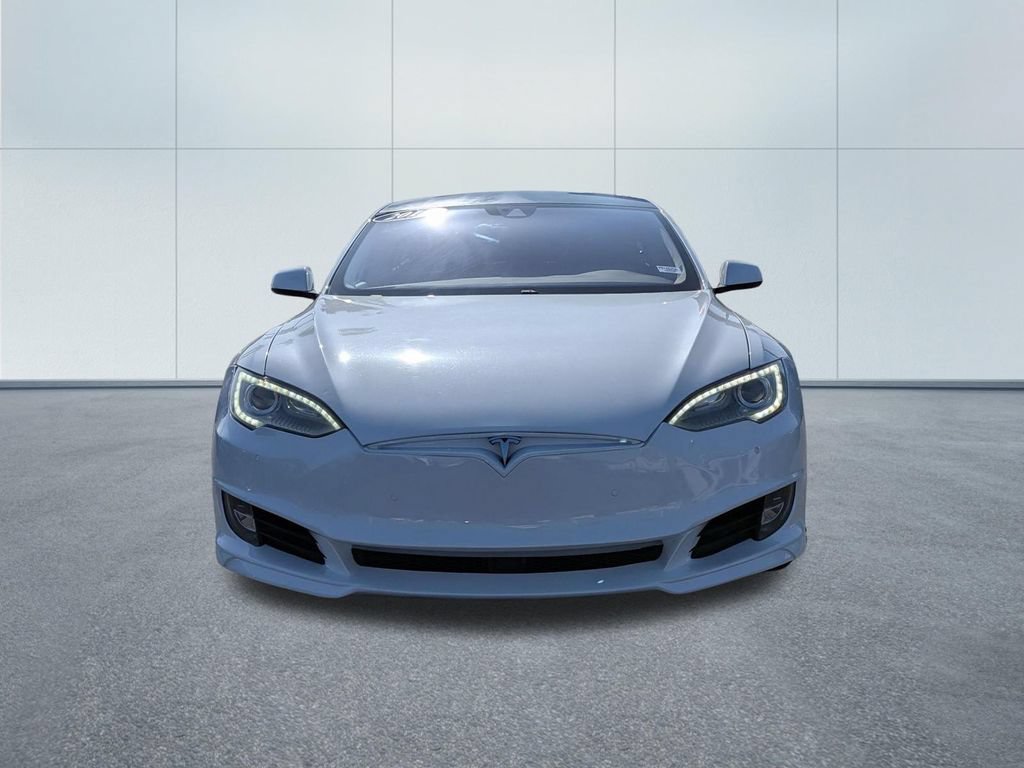 Used 2015 Tesla Model S 85 RWD image 2