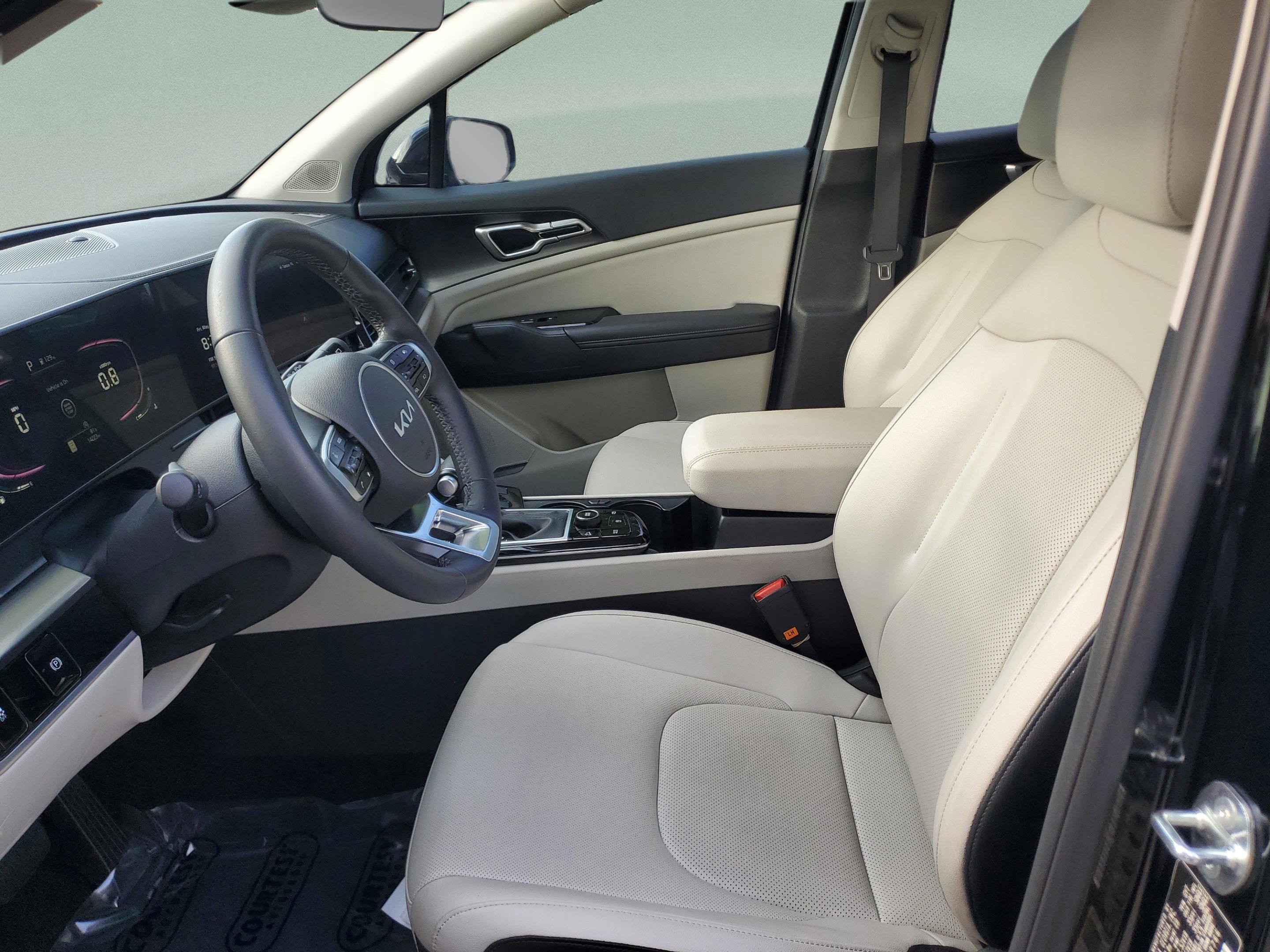 Certified 2024 Kia Sportage EX FWD image 17
