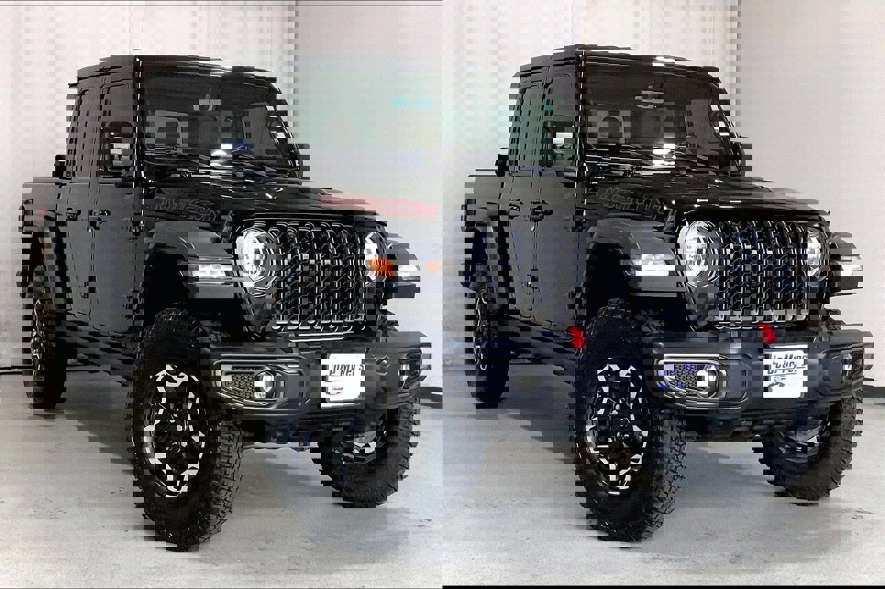 Used 2020 Jeep Gladiator Rubicon image 1