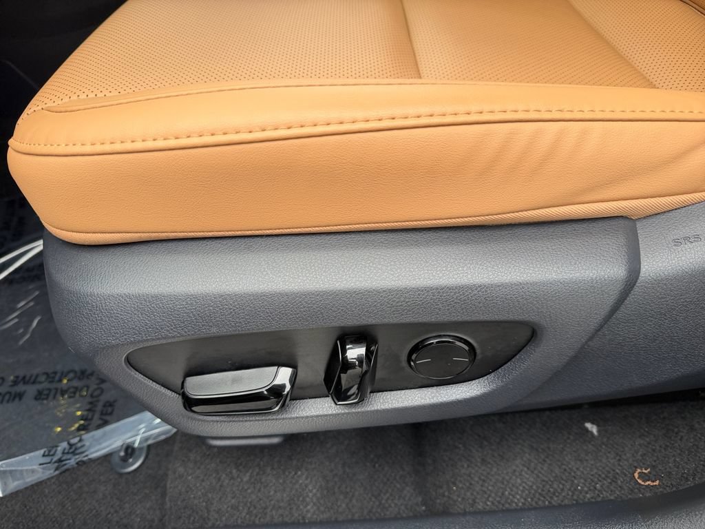 Used 2025 Lexus NX 350 AWD w/ Accessory Package (2T) image 17