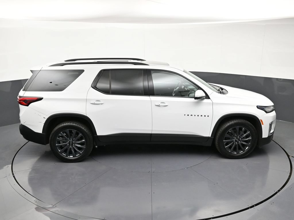 Certified 2023 Chevrolet Traverse RS w/ LPO, Floor Liner Package AWD/4WD image 21