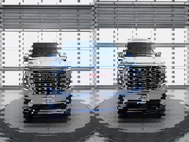 New 2026 GMC Yukon Denali w/ Sun & Power Step Package image 9