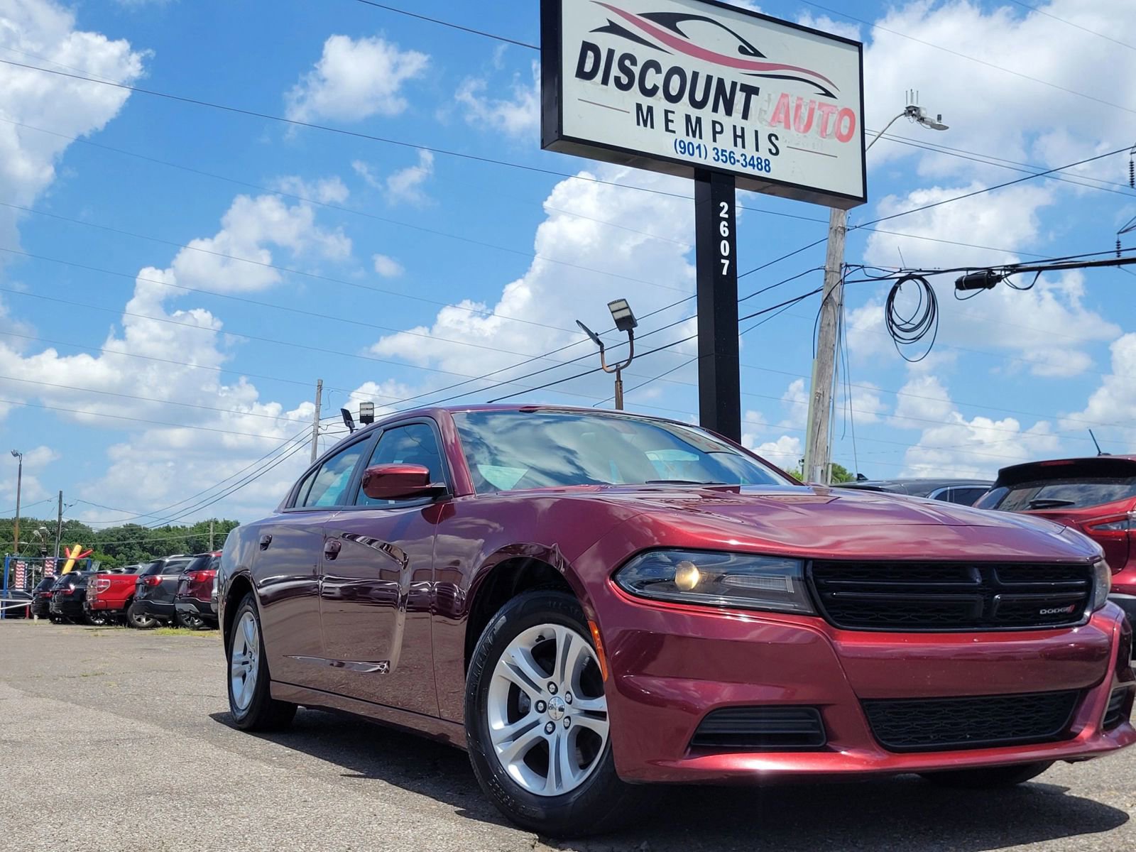 Used 2019 Dodge Charger SXT RWD image 3