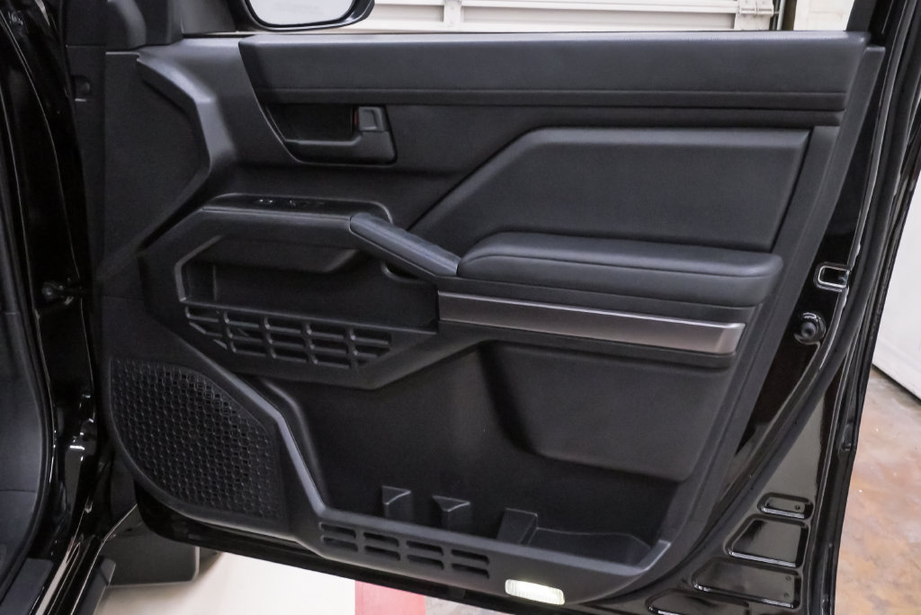 Used 2025 Toyota 4Runner SR5 RWD image 27