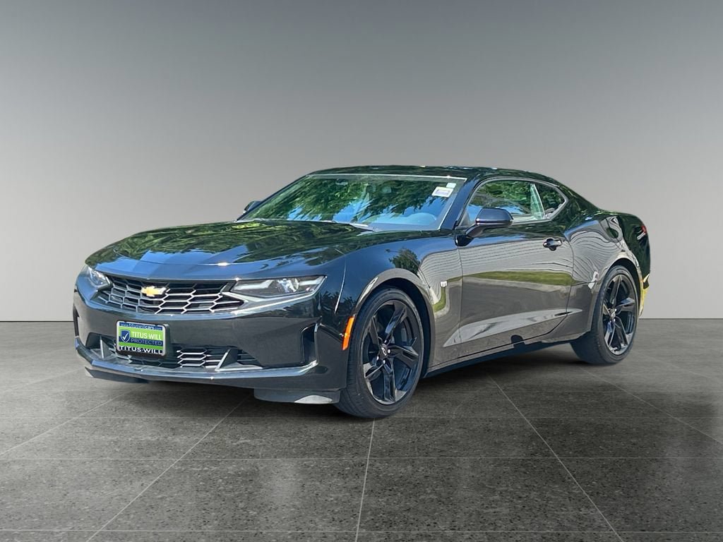 Used 2024 Chevrolet Camaro LT RWD image 3