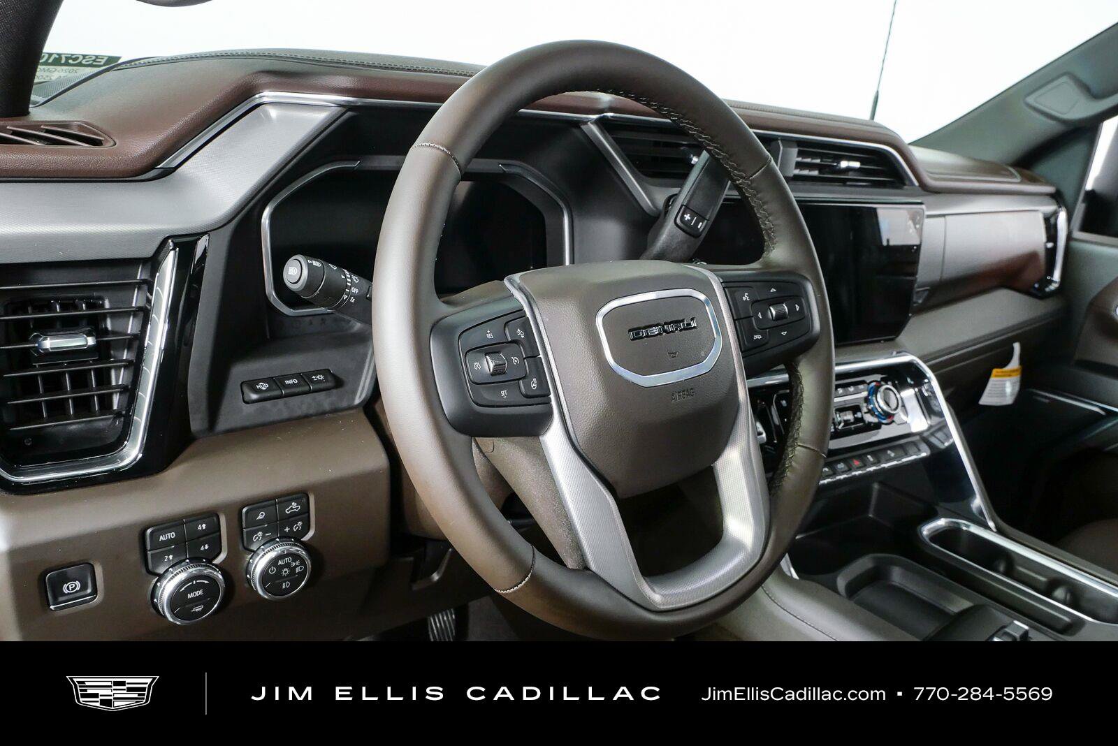 Used 2026 GMC Sierra 2500 Denali w/ Denali Reserve Package AWD/4WD image 4