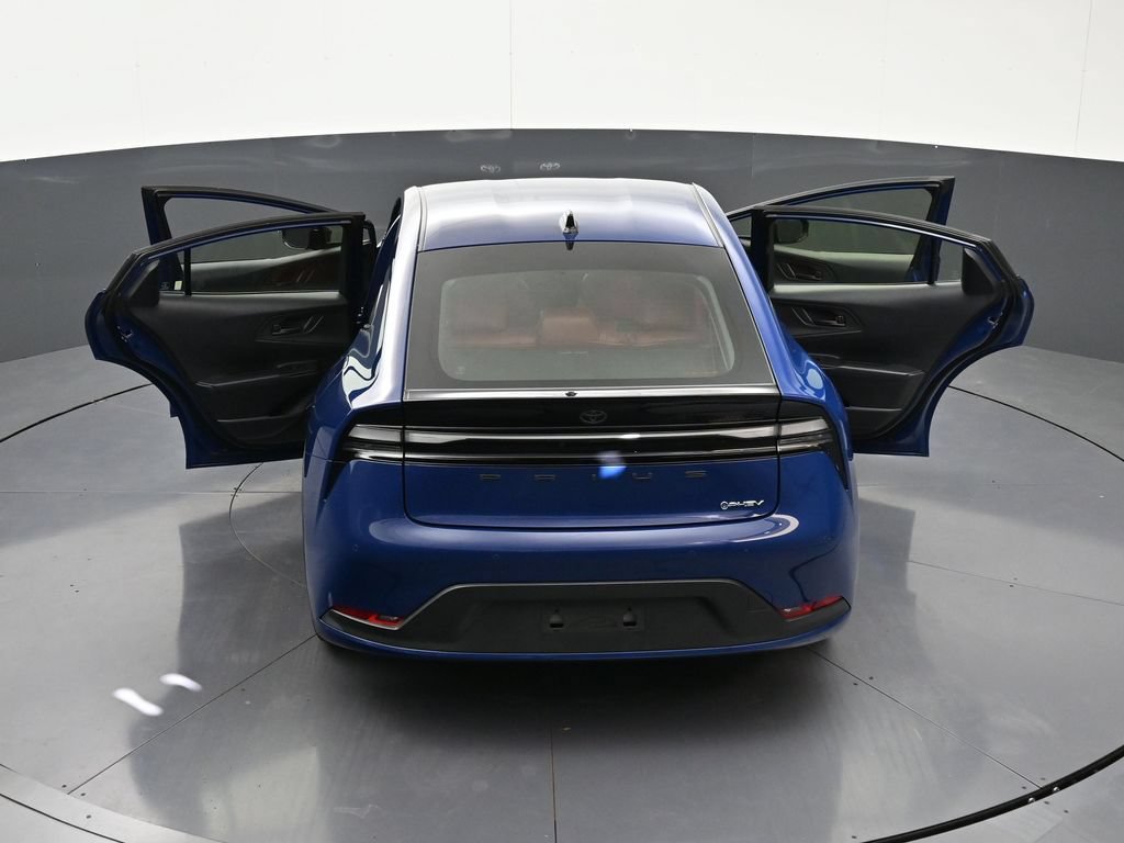 Used 2026 Toyota Prius Plug-In Hybrid FWD image 36