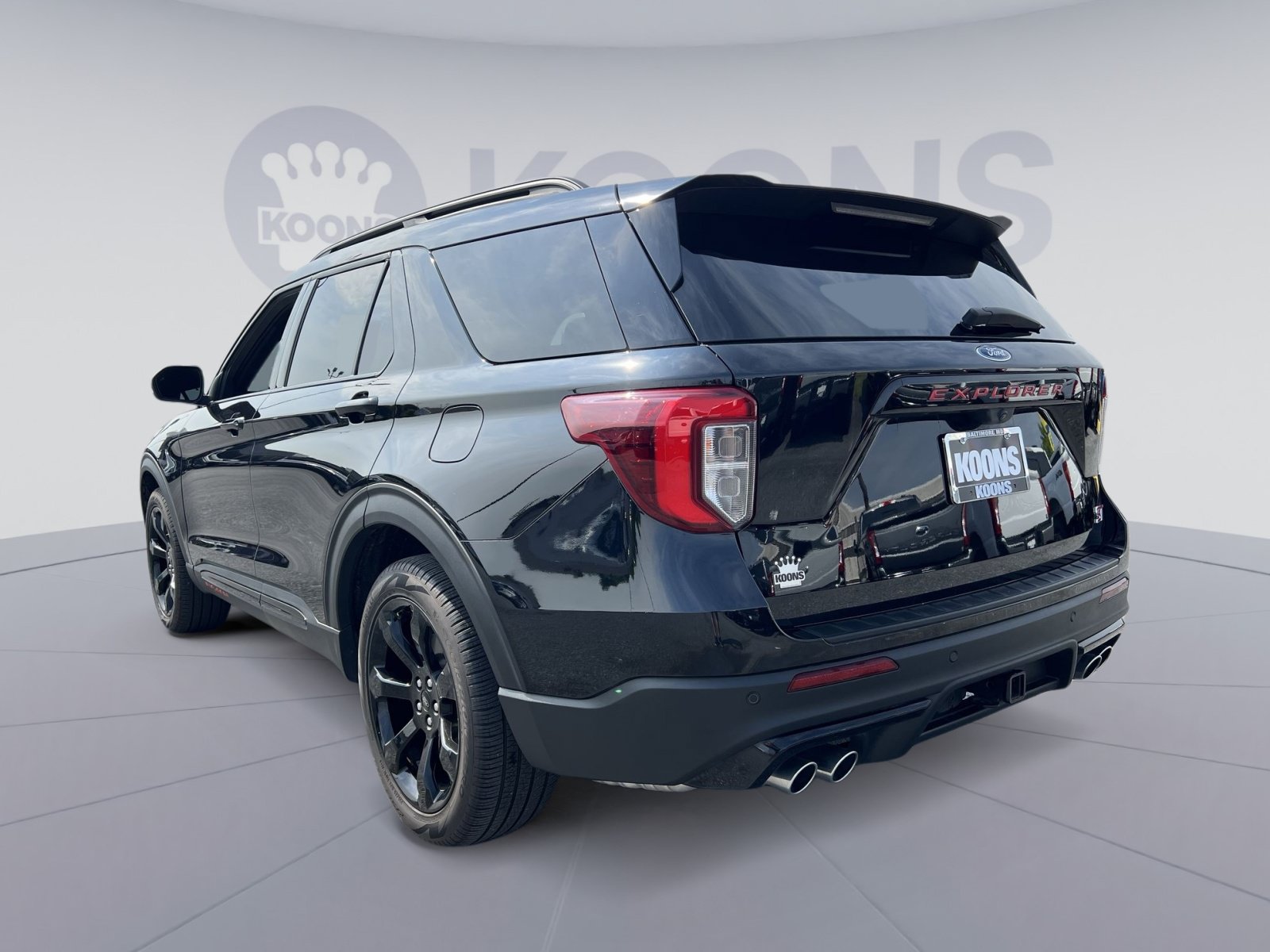 Certified 2024 Ford Explorer ST w/ Equipment Group 401A AWD/4WD image 4