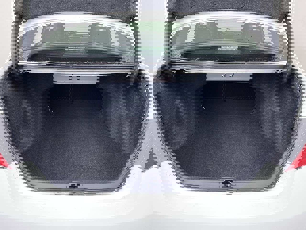 Used 2017 Toyota Camry SE image 21