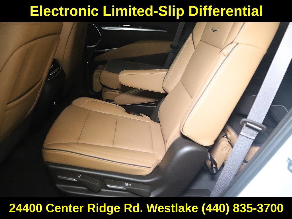 Used 2026 Cadillac Escalade Luxury w/ LPO, Floor Liner Package AWD/4WD image 14