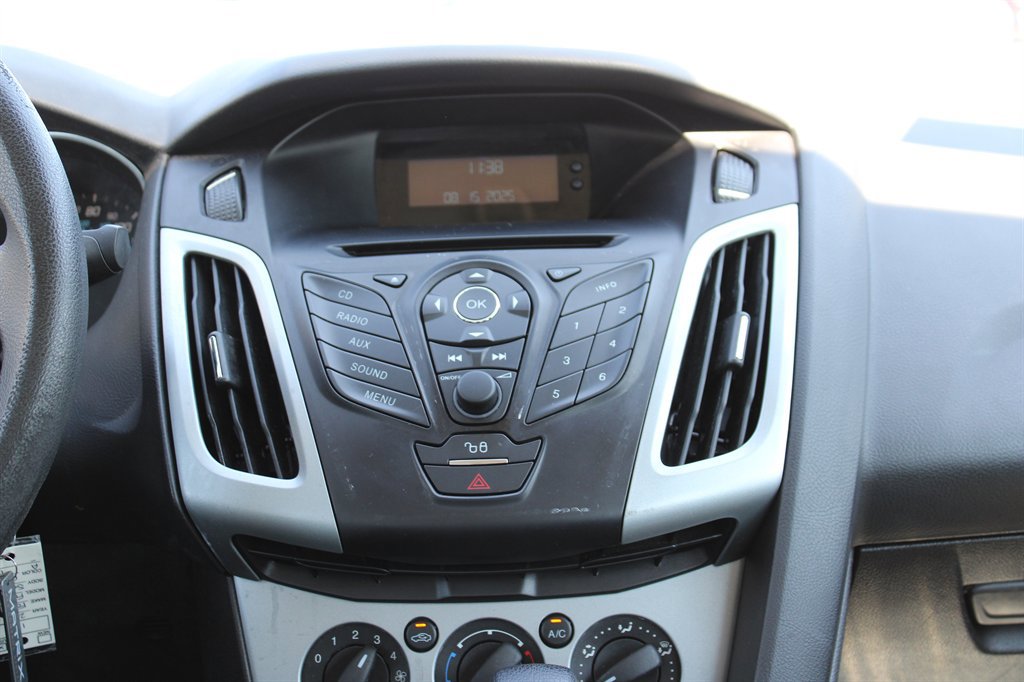 Used 2012 Ford Focus SE image 10