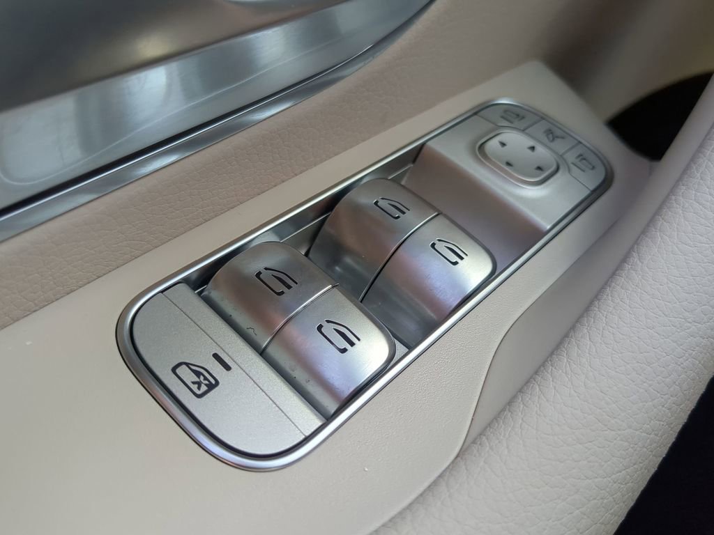 Certified 2024 Mercedes-Benz GLE 450e 4MATIC image 22