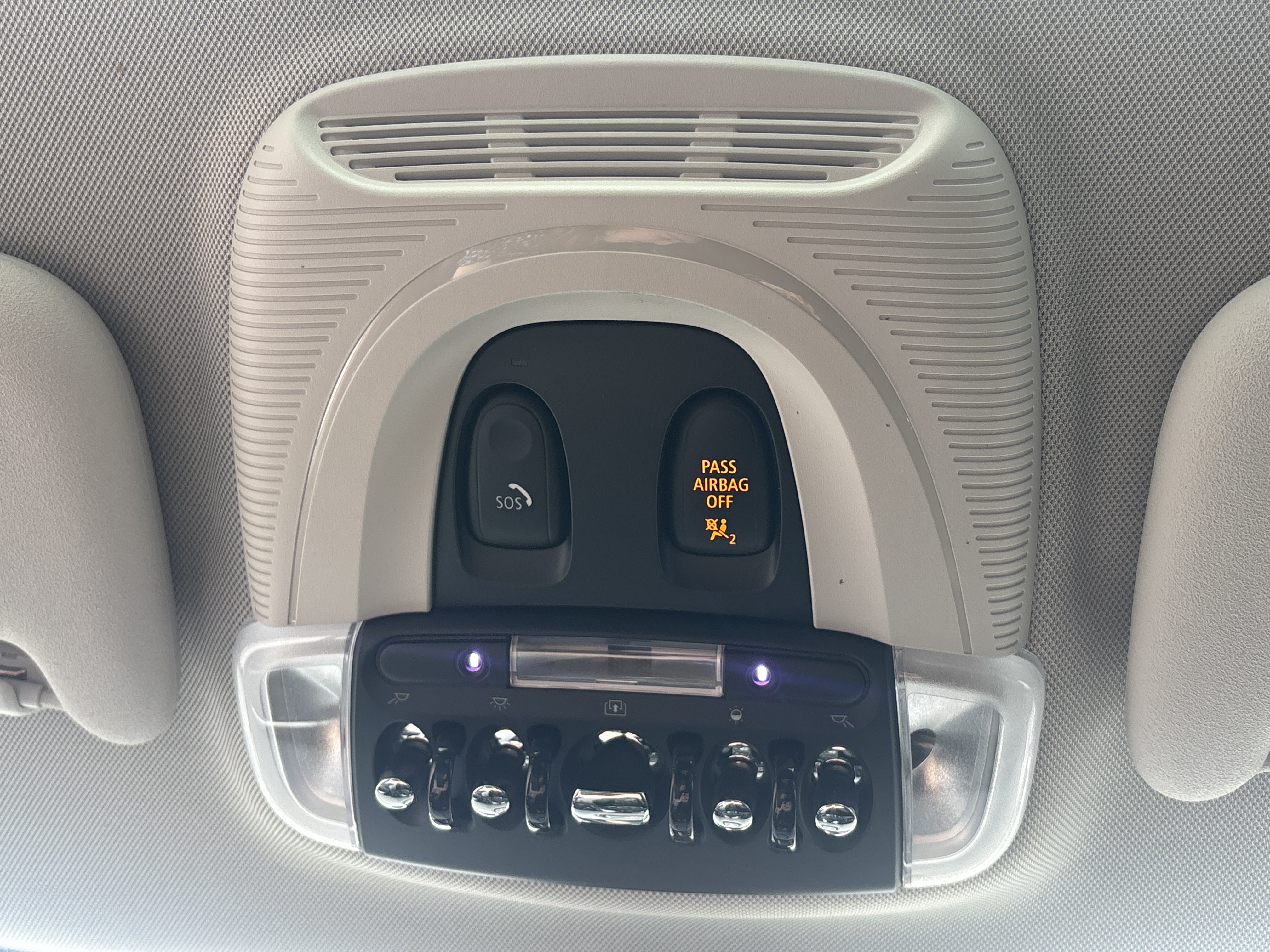 Used 2024 MINI Cooper SE FWD image 18