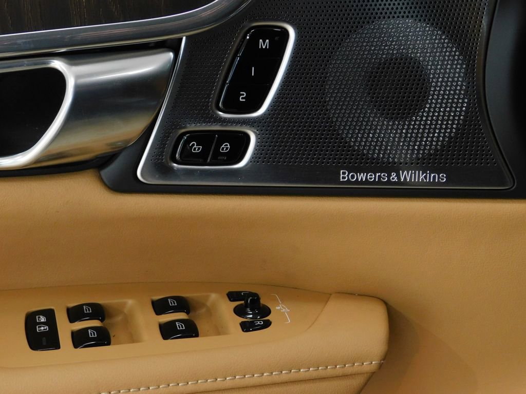 Used 2026 Volvo V90 B6 Cross Country Ultra image 27