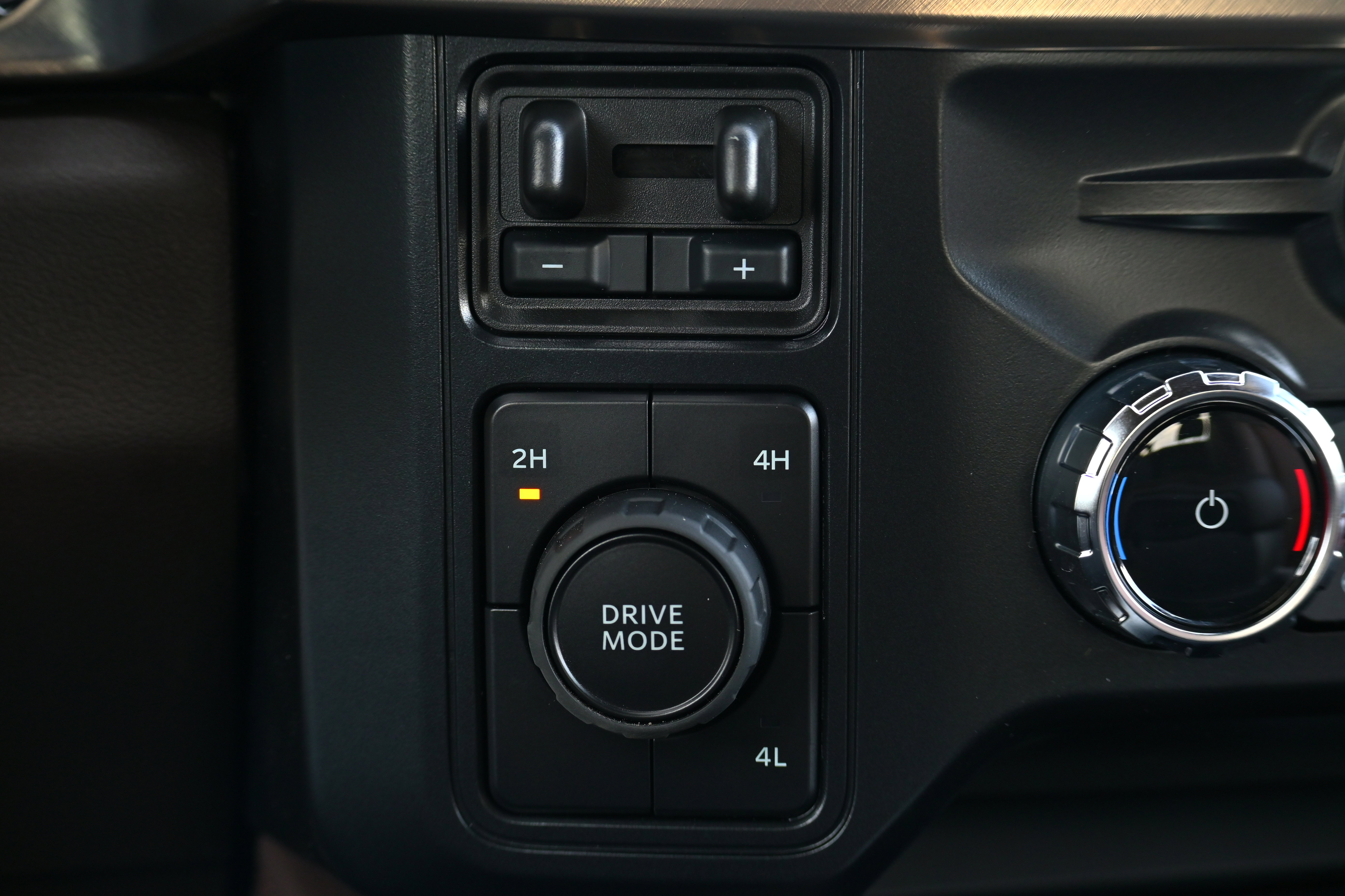 Used 2026 Ford F450 King Ranch w/ Chrome Package image 30