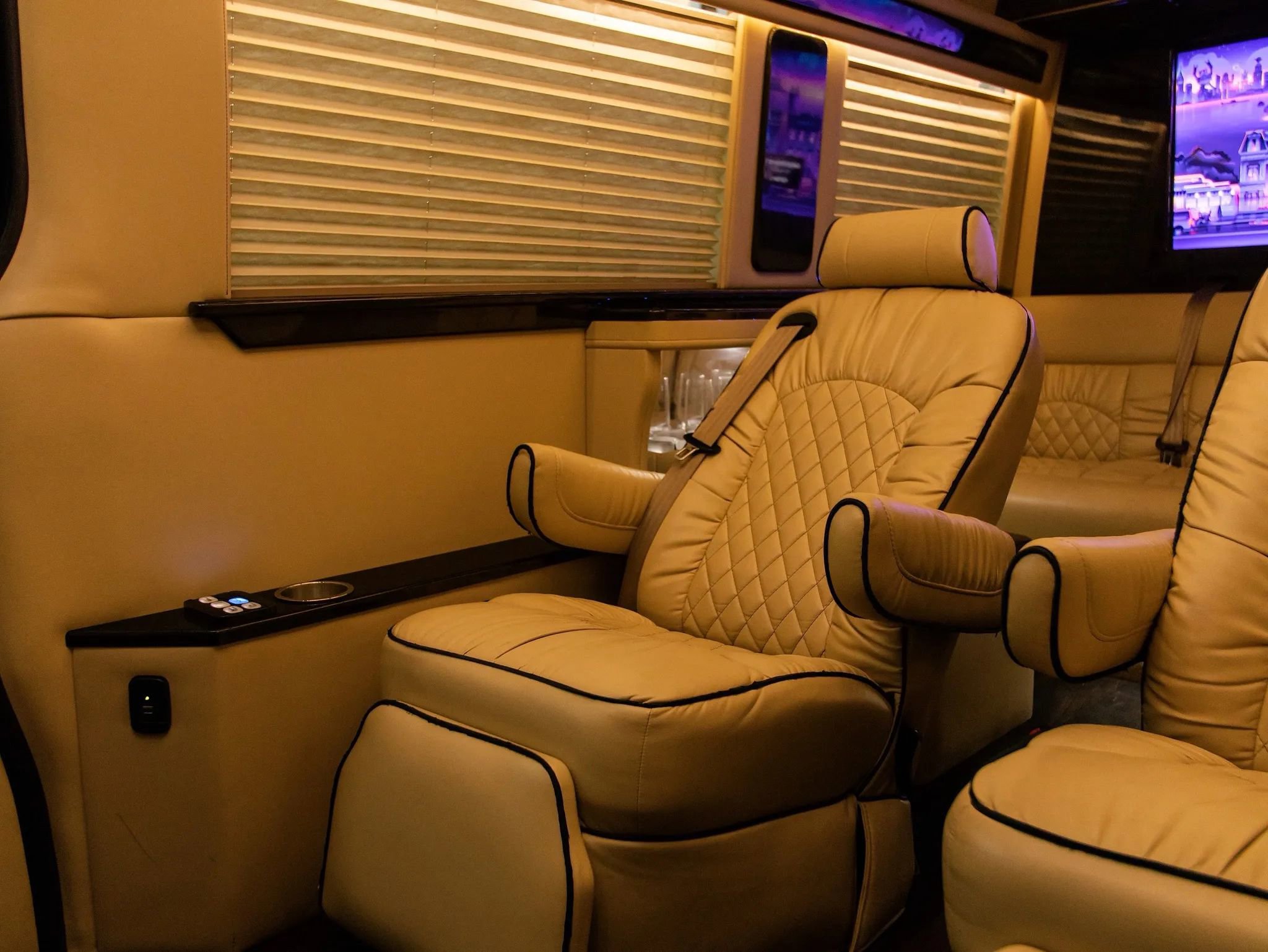 Used 2017 Mercedes-Benz Sprinter 3500 w/ Active Safety Plus Package image 32