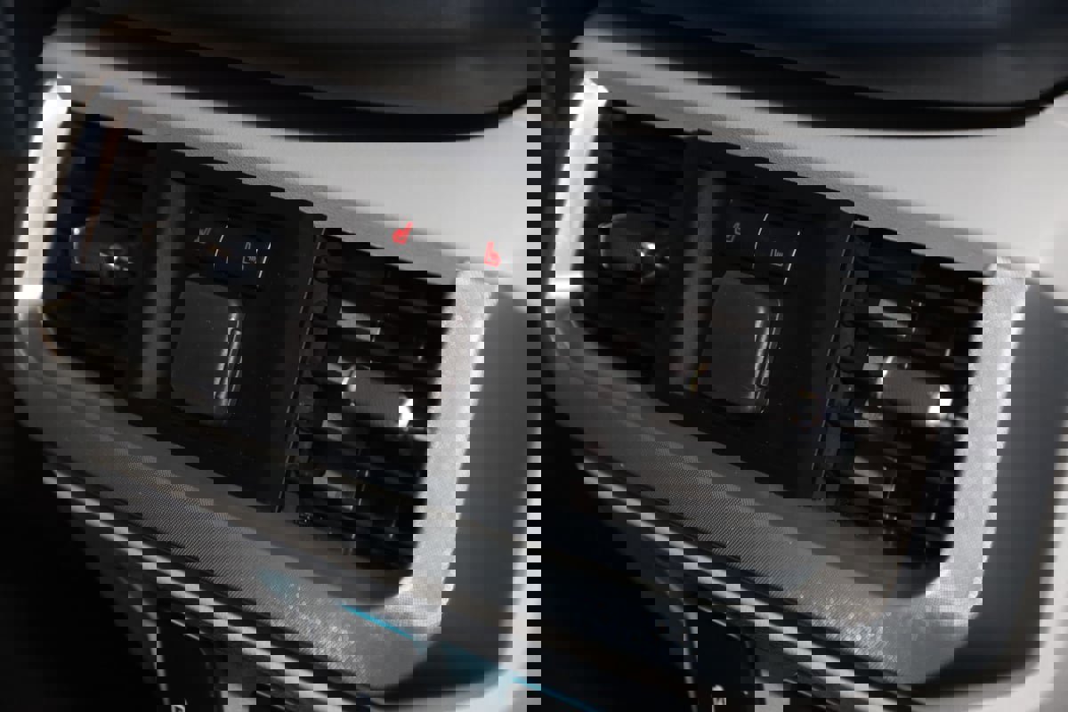 Used 2023 Ford F150 Limited image 18