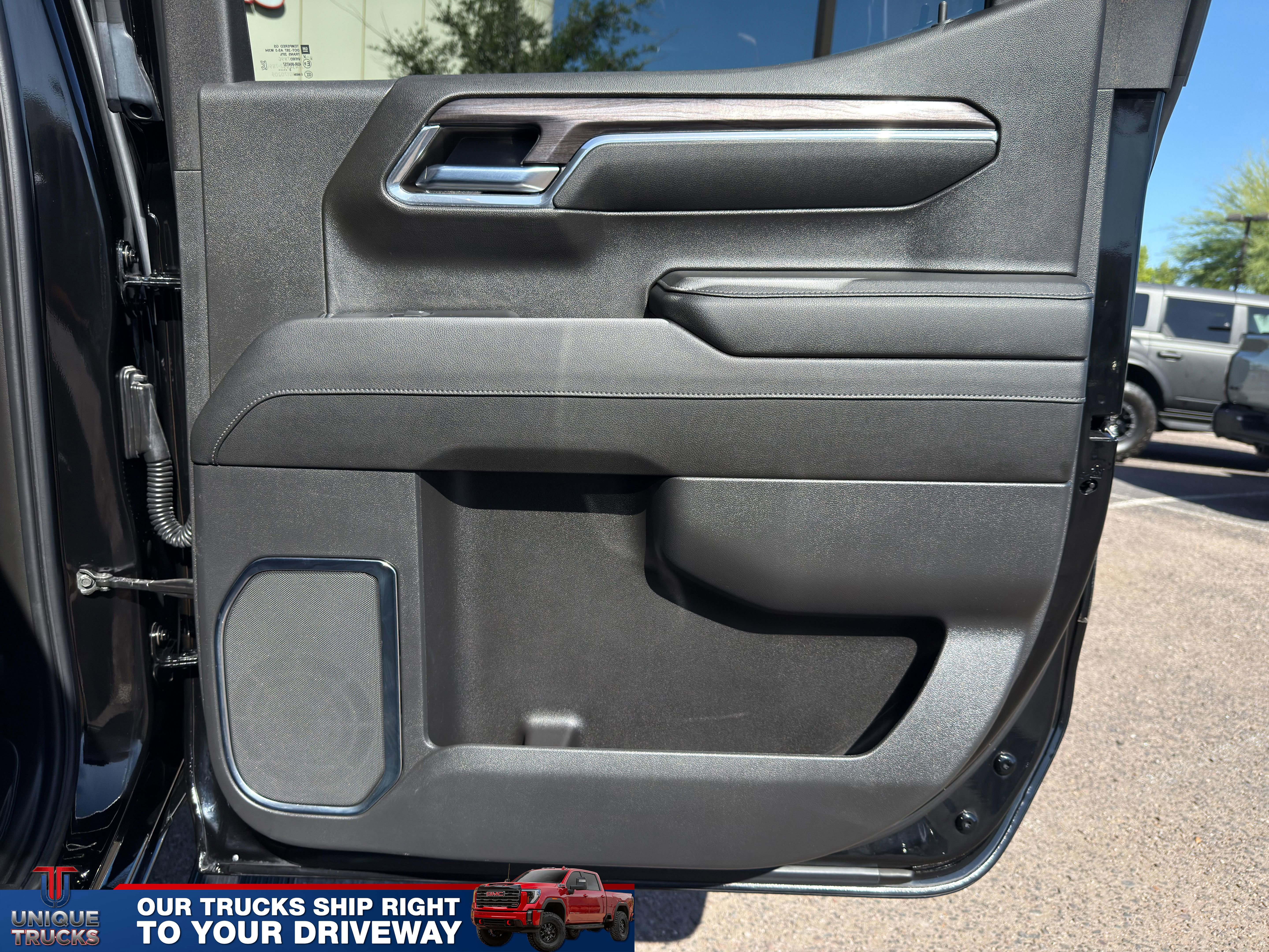 Used 2024 Chevrolet Silverado 1500 LTZ image 26