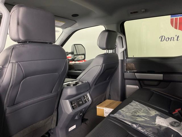 New 2026 Ford F250 Lariat w/ Black Appearance Package image 15