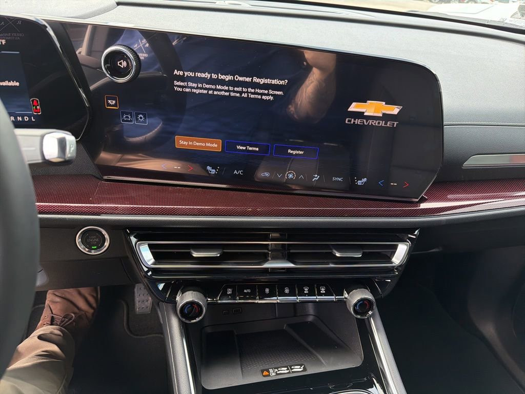 New 2026 Chevrolet Traverse Z71 w/ Driver Confidence Package image 18