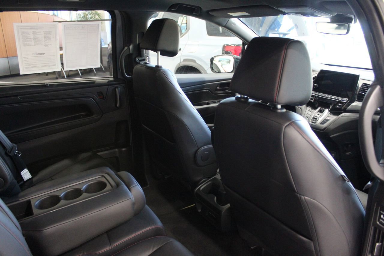 Certified 2023 Honda Odyssey Sport image 82