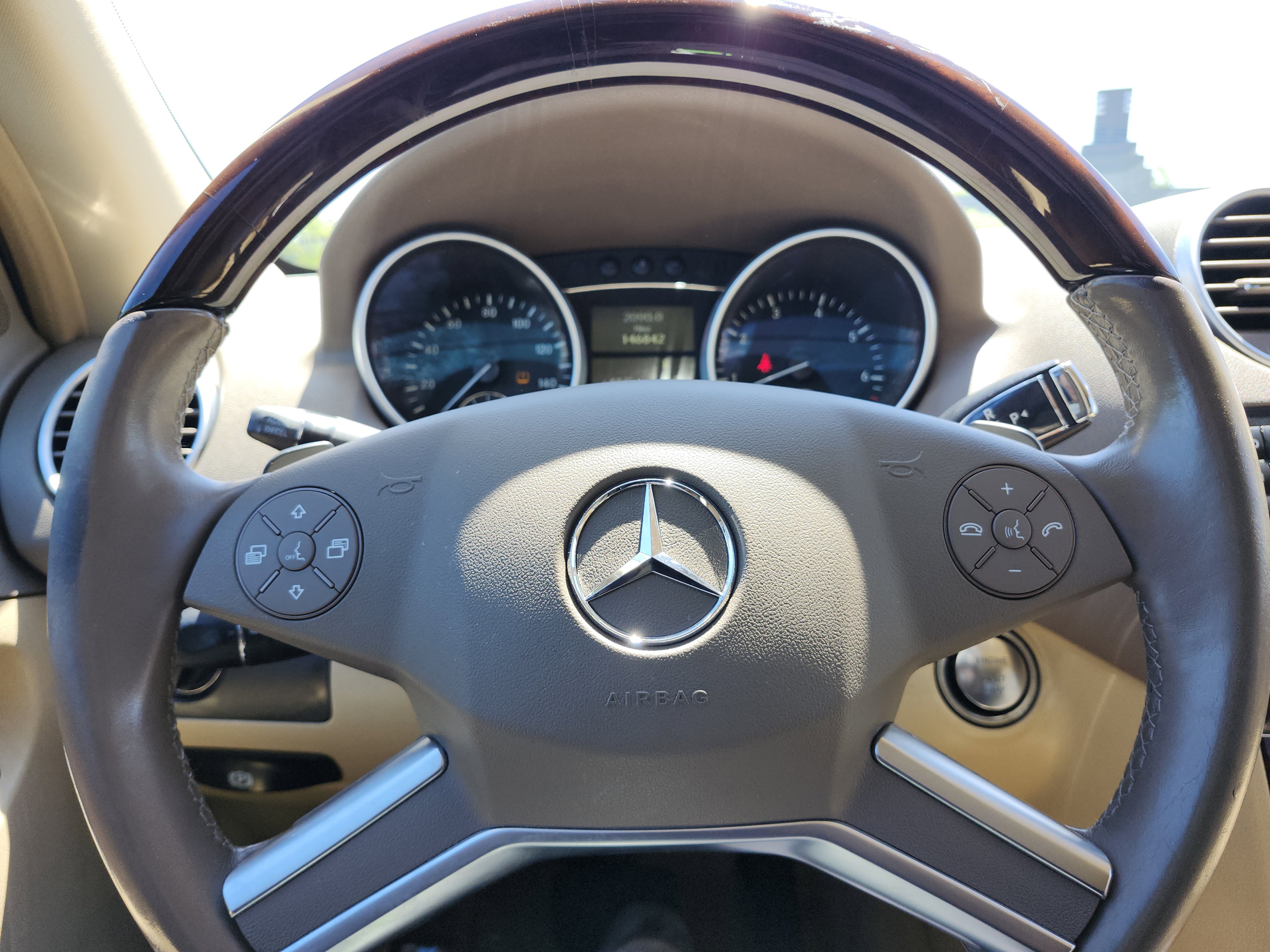 Used 2011 Mercedes-Benz ML 350 4MATIC image 30
