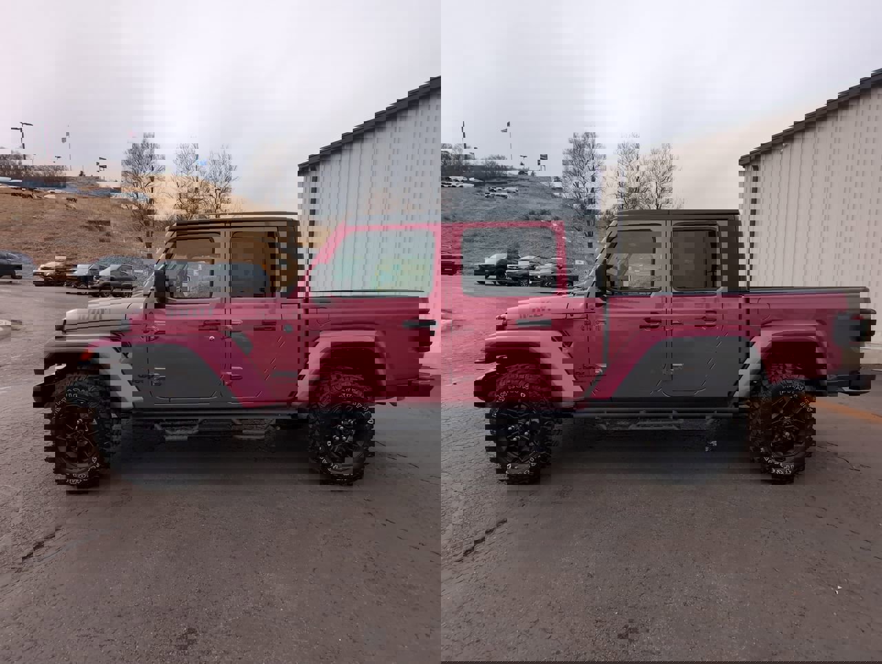 Used 2024 Jeep Gladiator Sport image 4