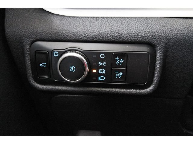 Used 2024 Ford Explorer XLT w/ Equipment Group 202A RWD image 22