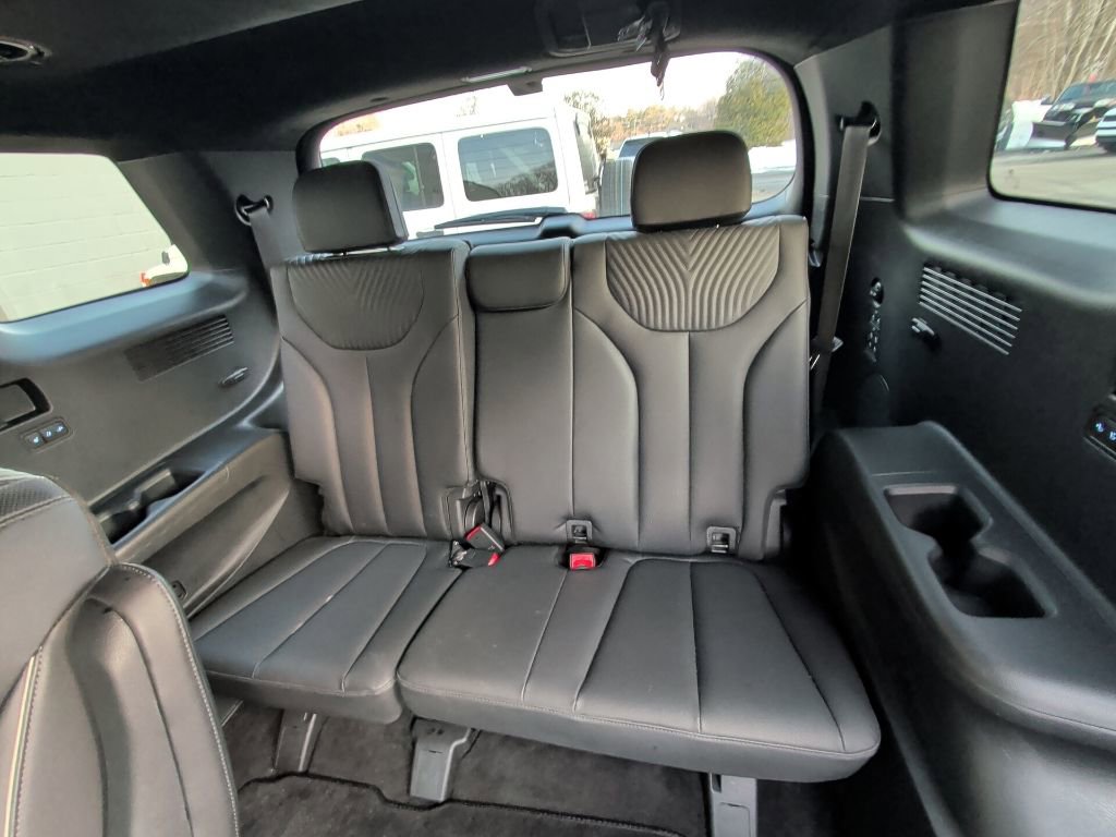 Used 2023 Hyundai Palisade Calligraphy image 14