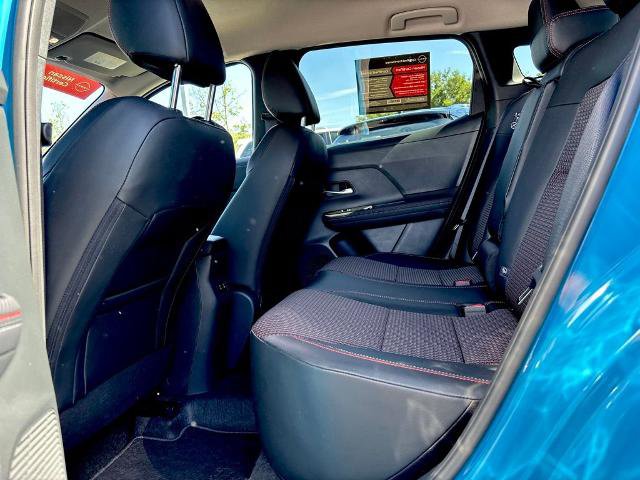 Certified 2025 Nissan Kicks SR FWD image 13