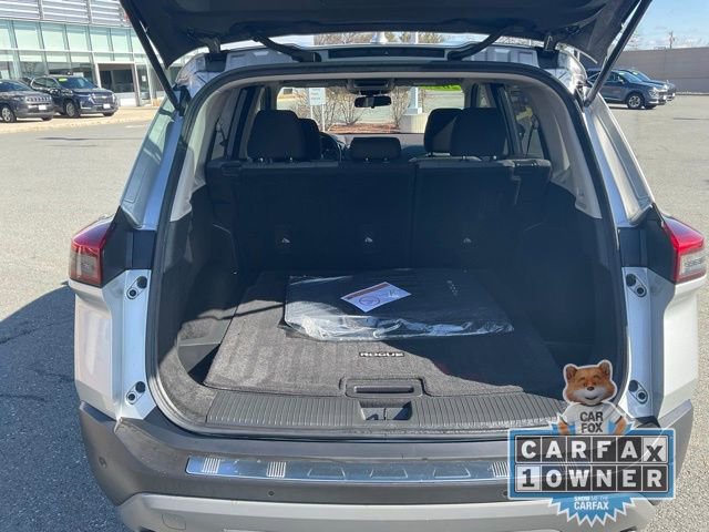 Used 2023 Nissan Rogue SV image 9