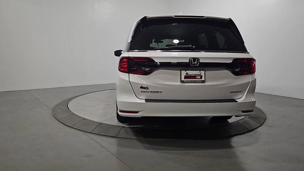 Used 2024 Honda Odyssey Sport image 4
