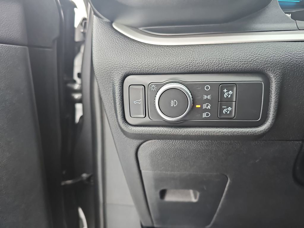 Used 2021 Ford Explorer XLT w/ Equipment Group 202A image 27