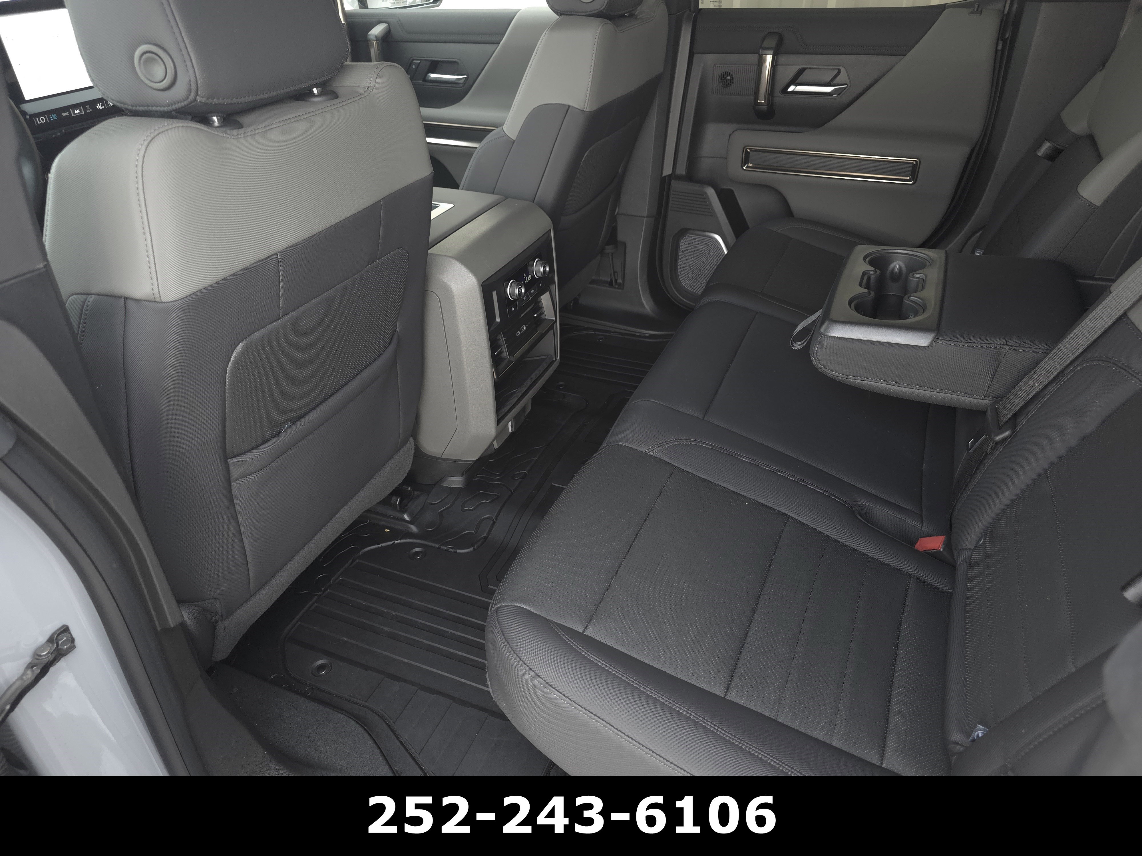 Used 2025 GMC Hummer EV 3X AWD/4WD image 35