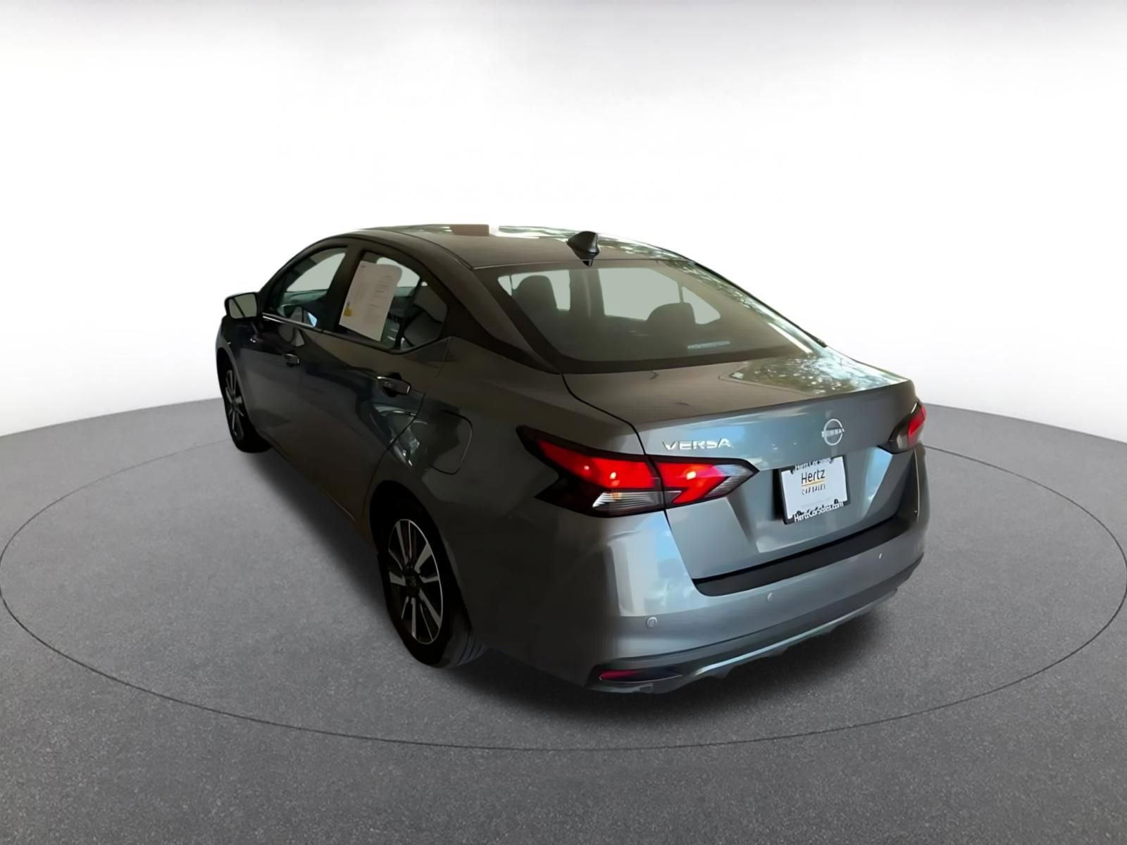 Used 2025 Nissan Versa SV image 11