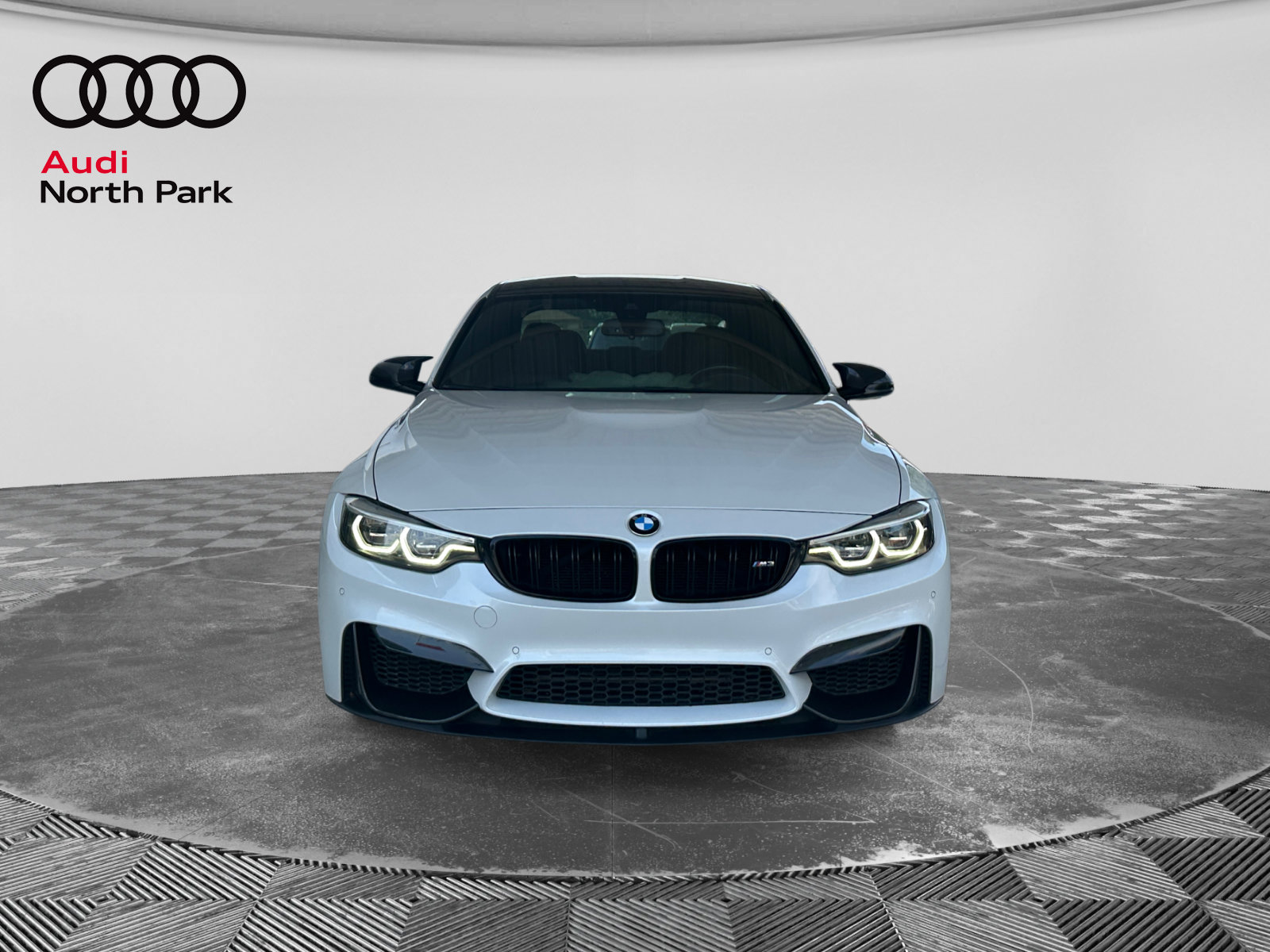 Used 2018 BMW M3 CS RWD image 8