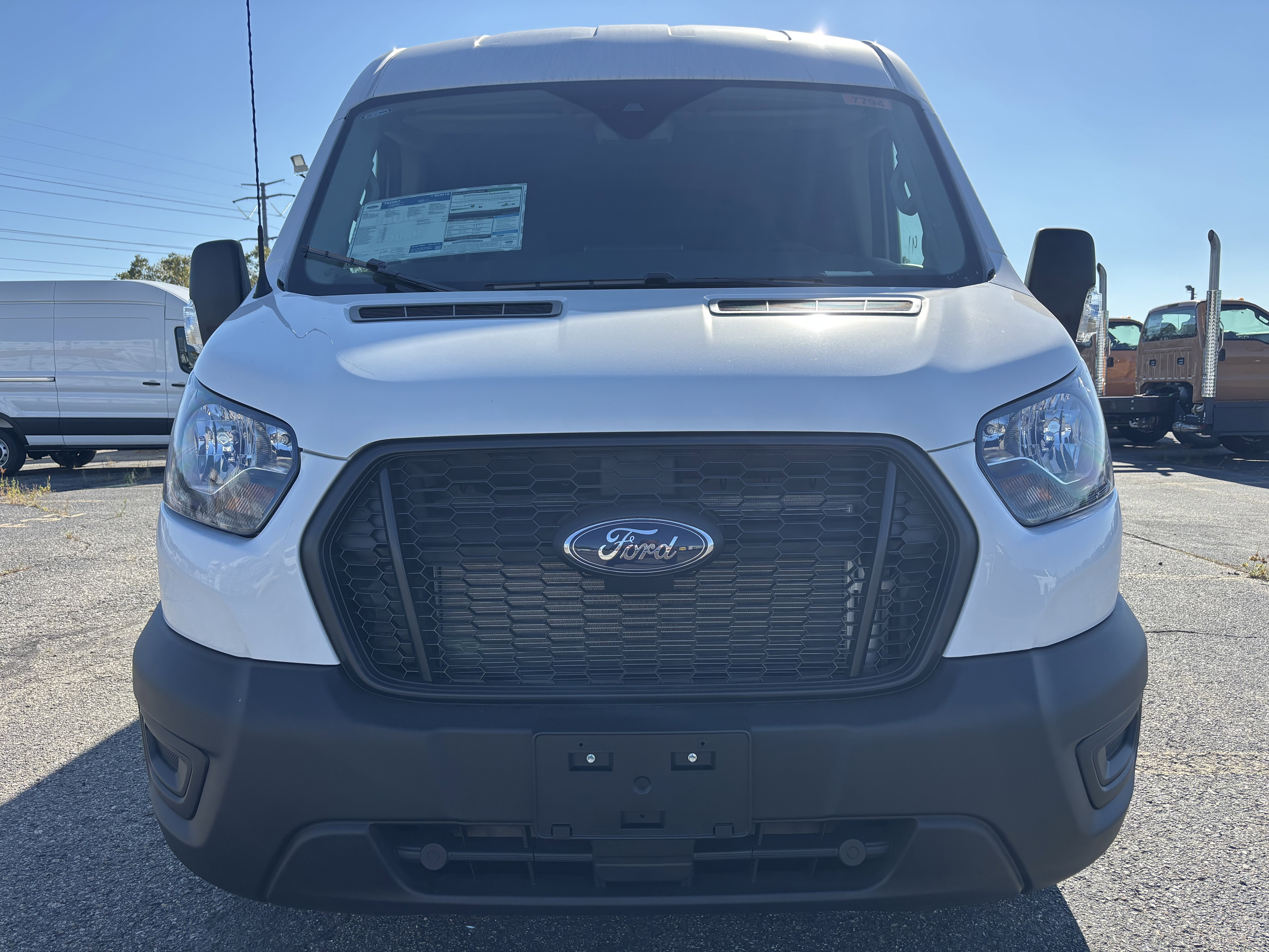 New 2025 Ford Transit 250 148 Medium Roof image 3