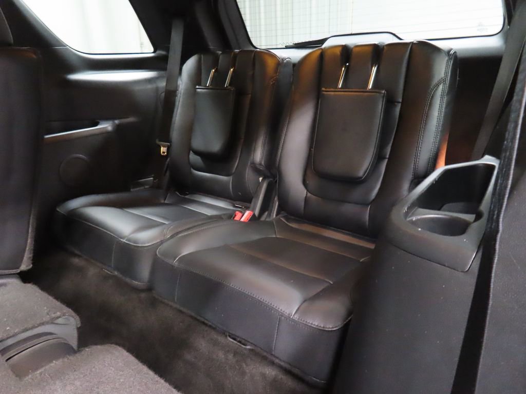 Used 2016 Ford Explorer XLT w/ Equipment Group 202A AWD/4WD image 15