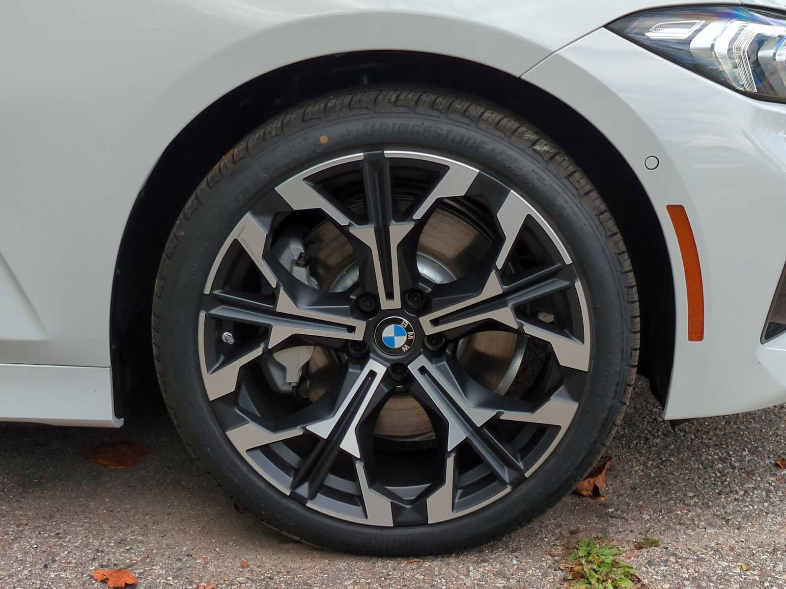 New 2025 BMW 330i xDrive Sedan w/ Premium Package image 14