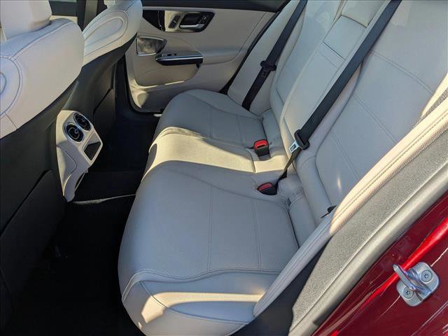 Used 2025 Mercedes-Benz C 300 Sedan image 15